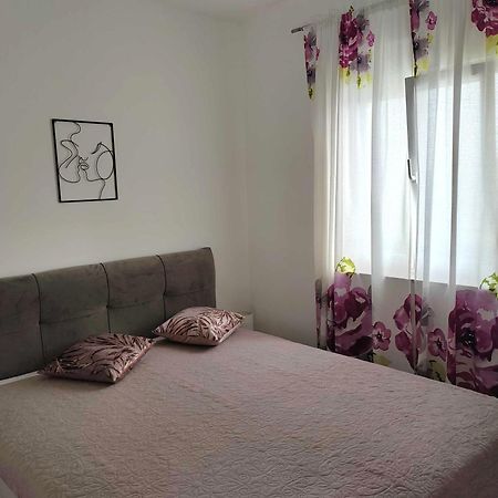 Villa Stella 로고즈니차 외부 사진