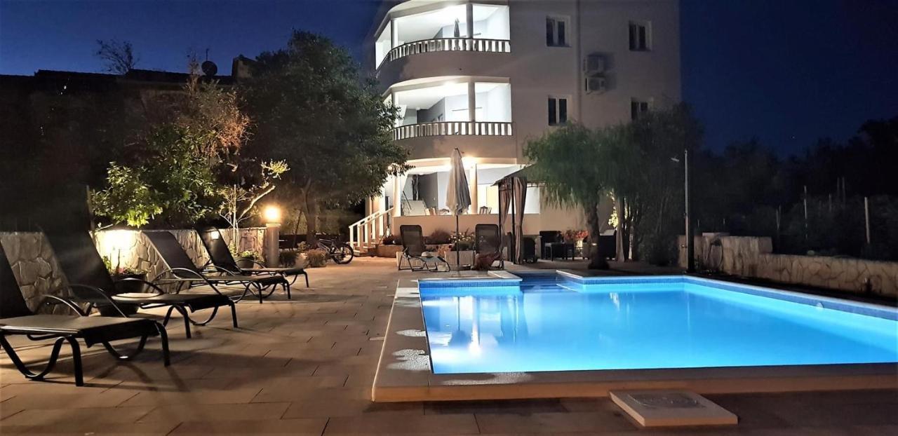 Villa Stella 로고즈니차 외부 사진